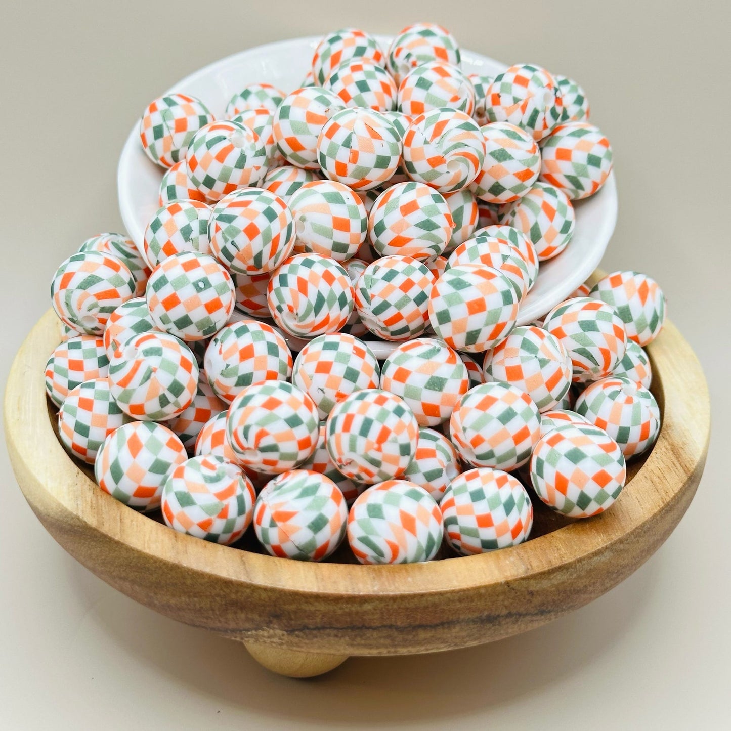 15mm Green and Red Check Silicone Bead