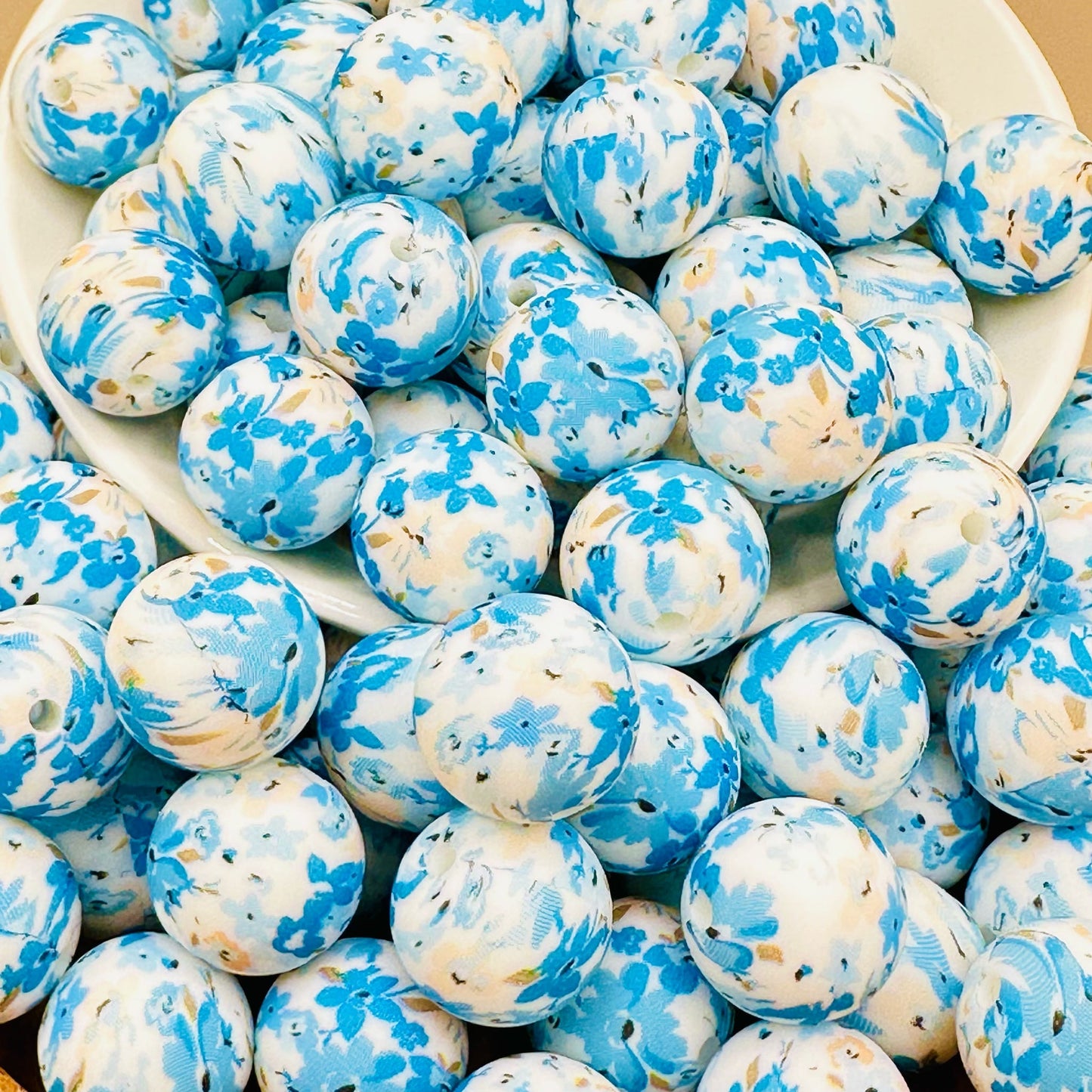 15mm Blue and Tan Floral Silicone Bead