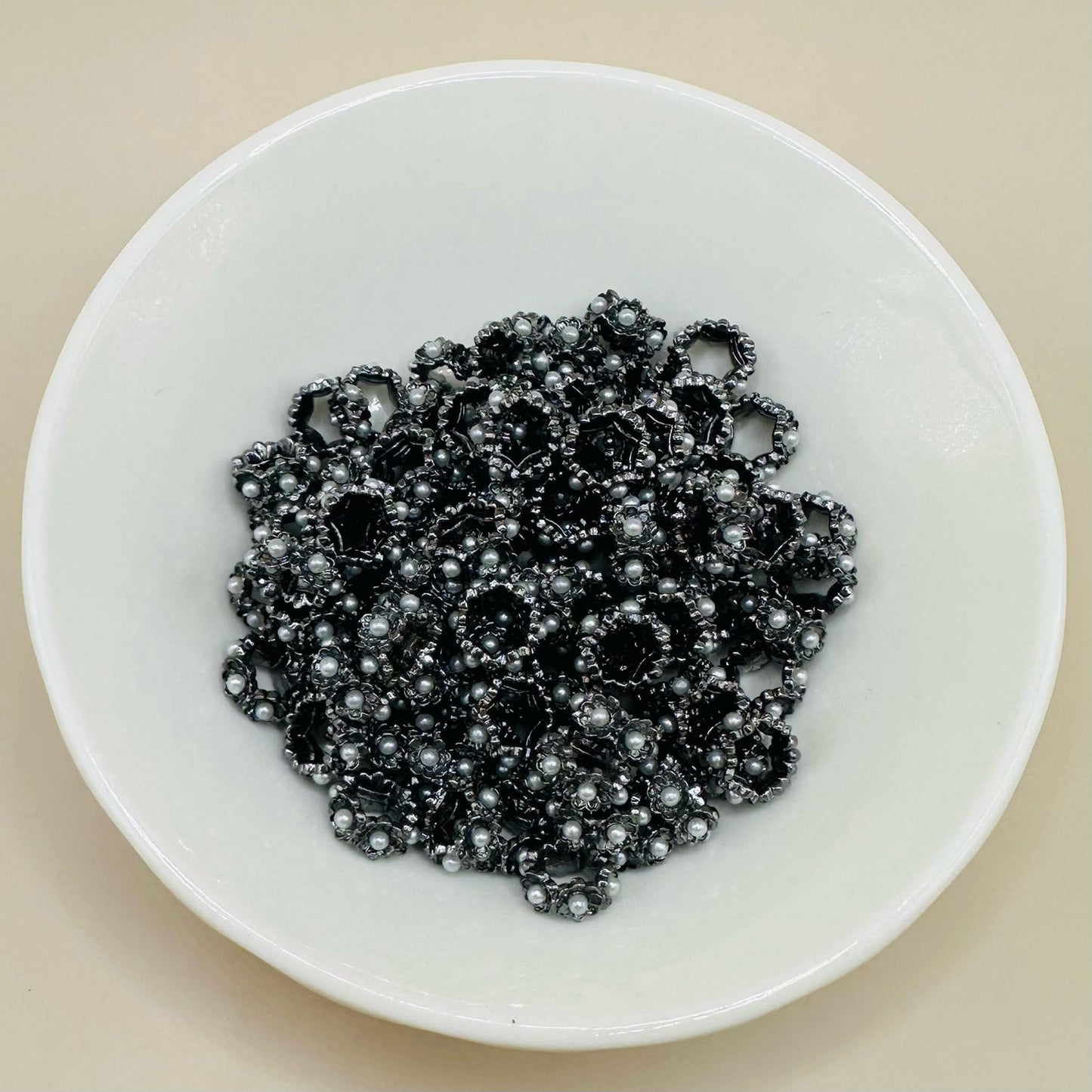 8mm Gun Metal Pearl Spacer Pack