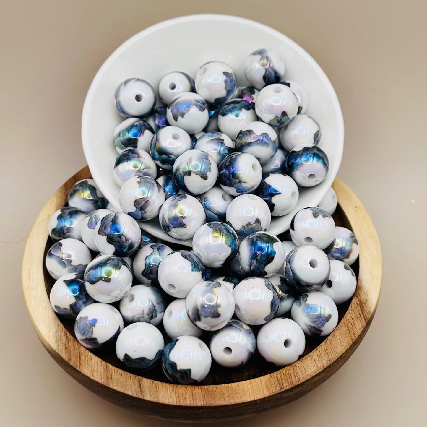 16mm Opal Swirl Acrylic Bead Pack