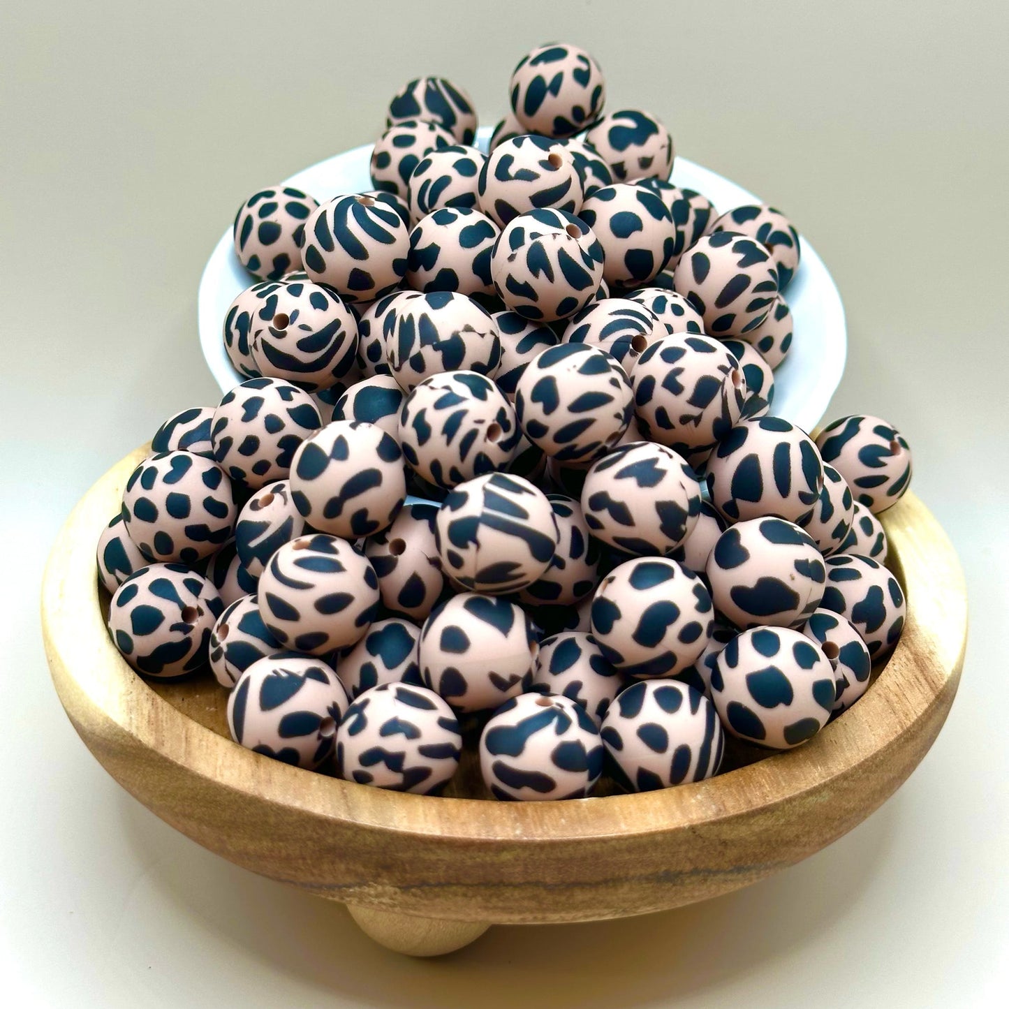 15mm Seeing Spots Silicone Bead