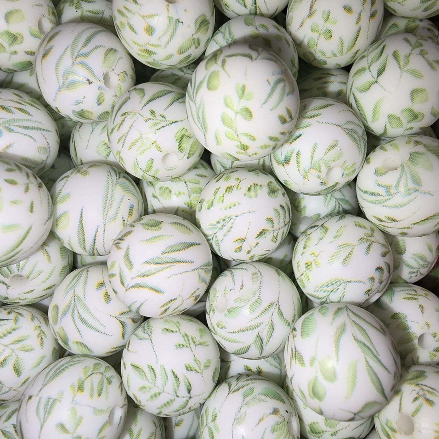 15mm Dainty Leaves Silicone Print Bead