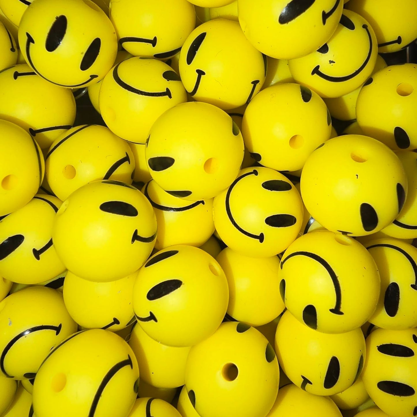 15mm Be Happy Silicone Bead
