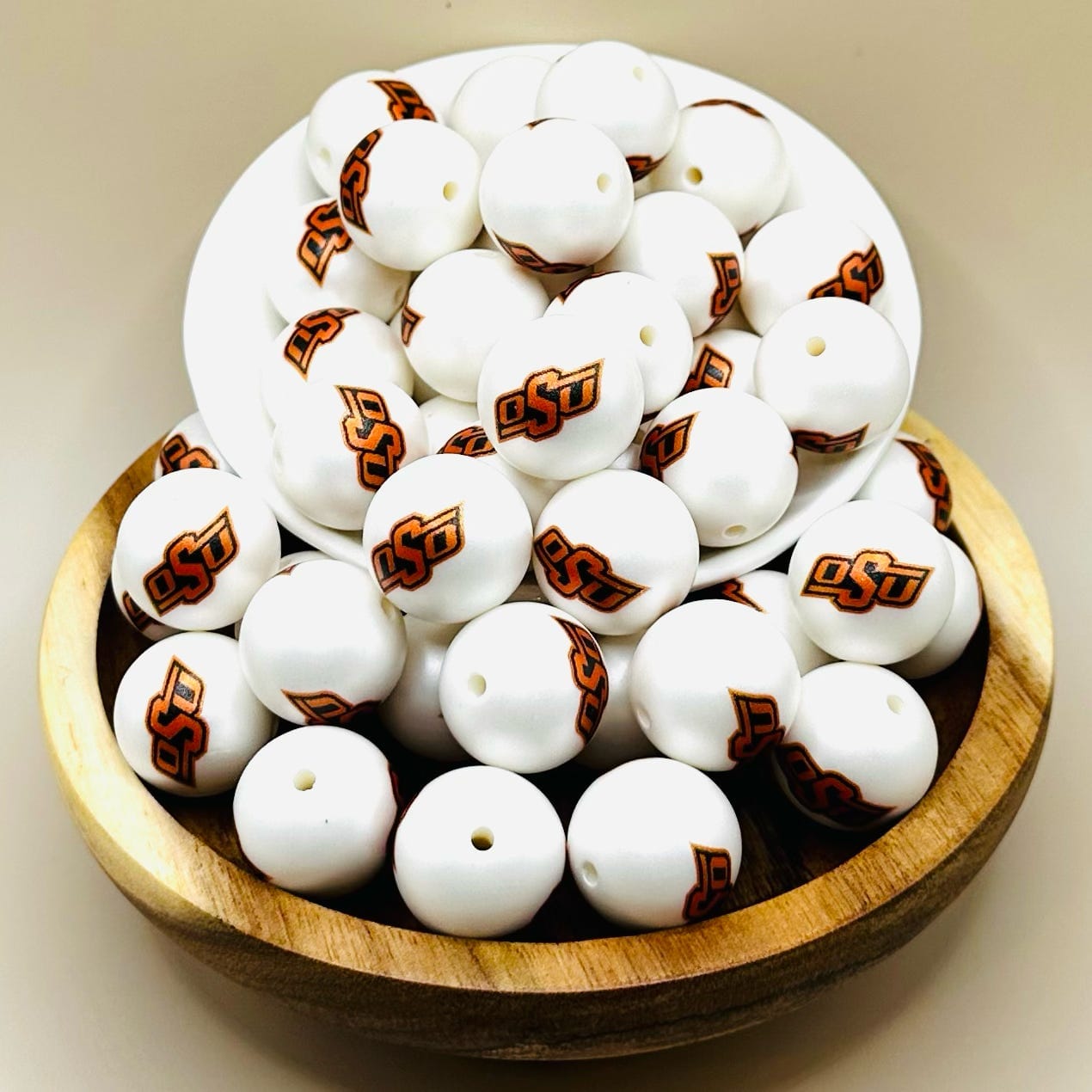 20mm College Acrylic Bead