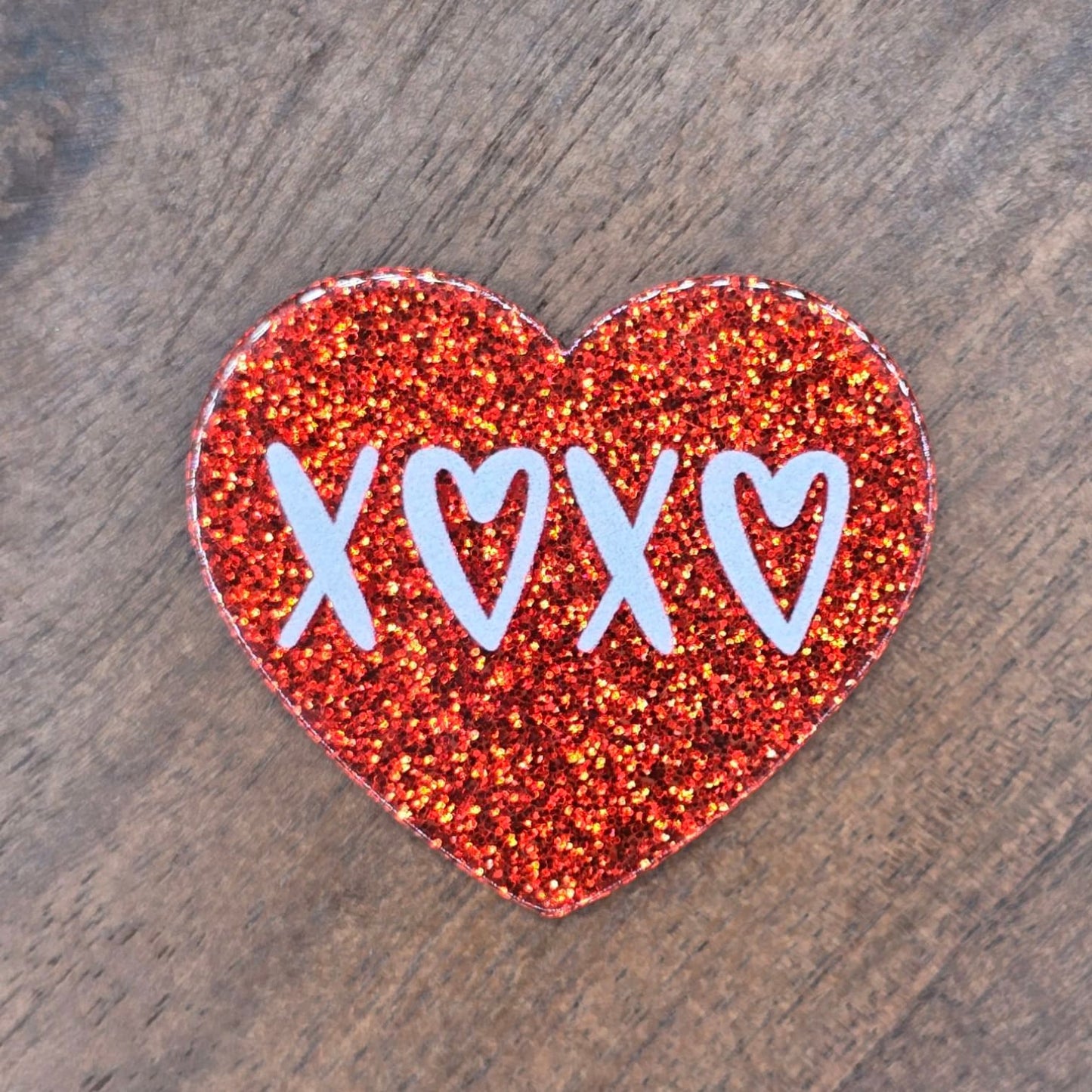 XOXO Glitter Heart Flatback