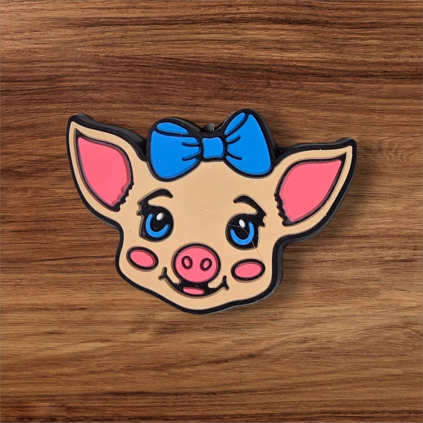 Preppy Pig Focal