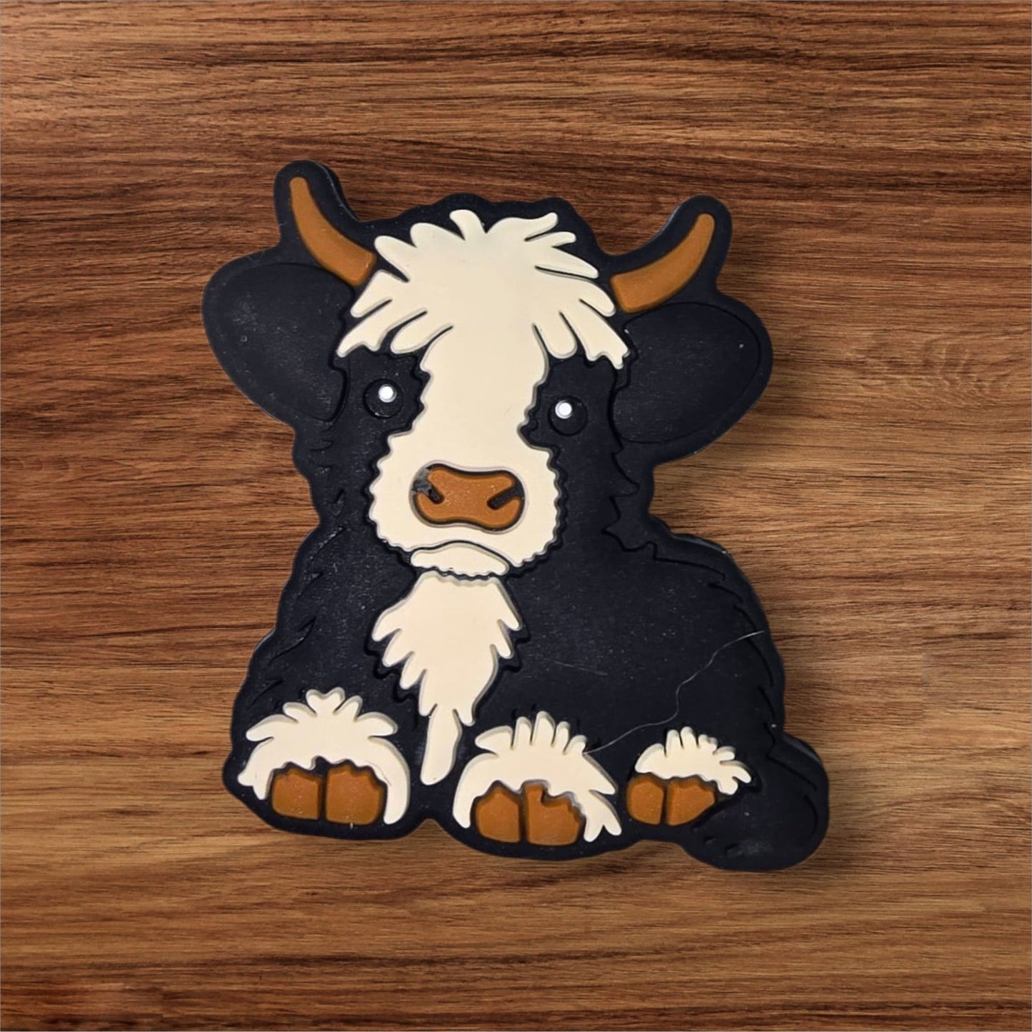 Black and Cream Highland Cow Focal