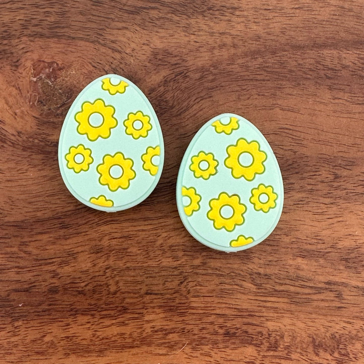 Mint Flower Egg Focal Bead