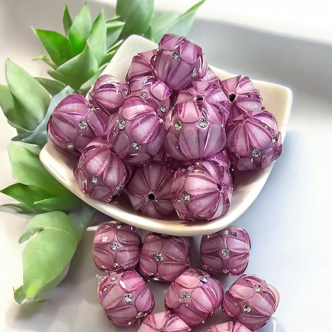 16mm Dusty Pink Fancy Bead