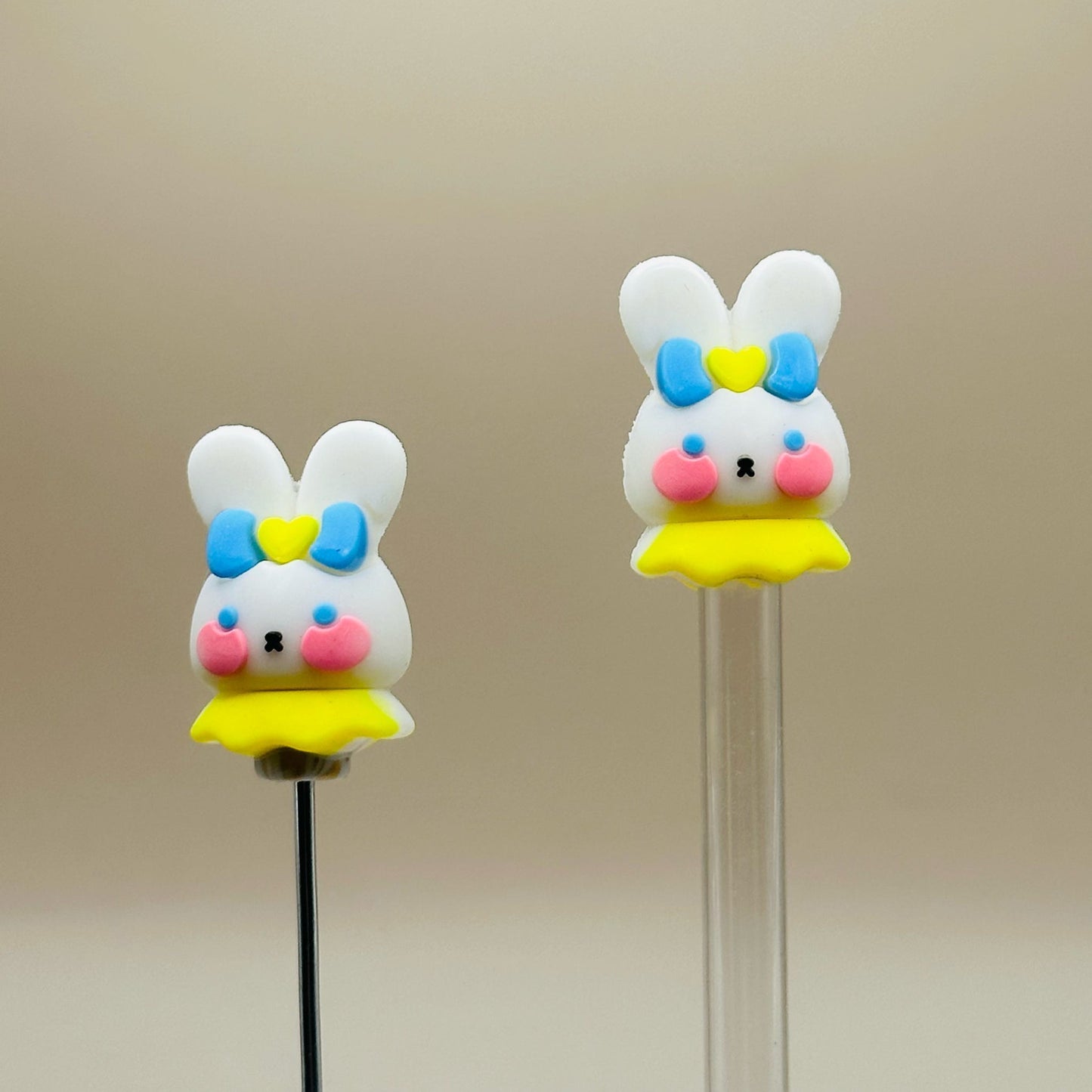 Bunny Straw/Pen Topper