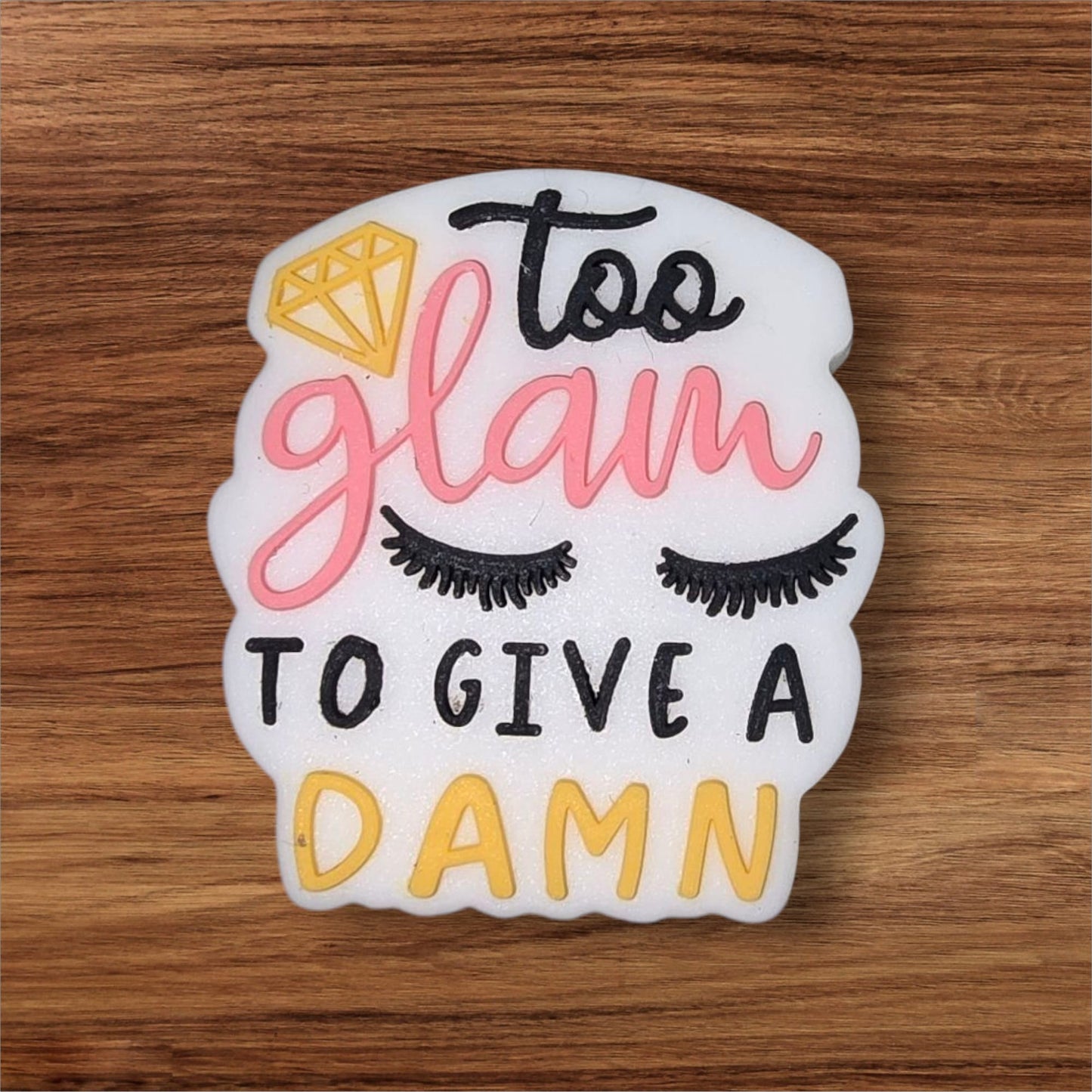 Too Glam Focal