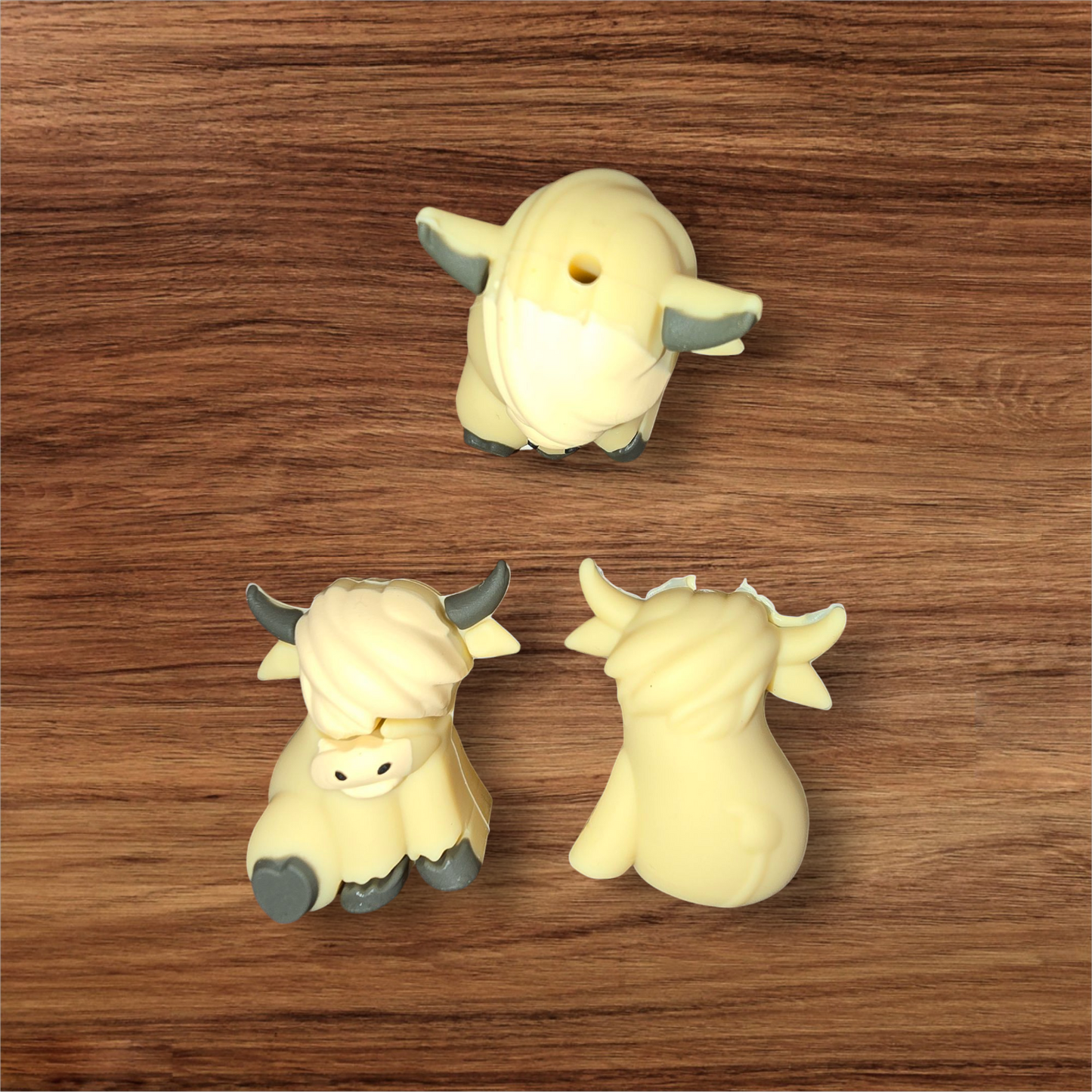 3D Light Highland Cow Focal Bead